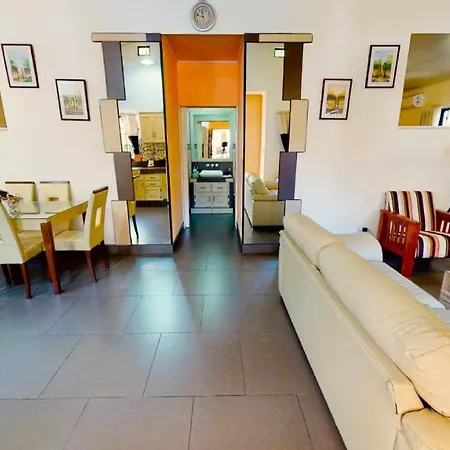 Casa Remy Aparthotel
